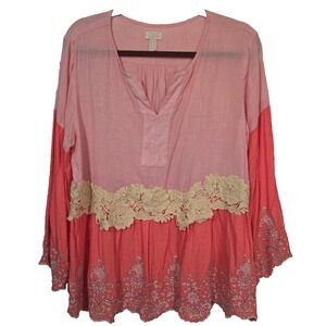 Logo Lavish Woman's Blouse from France Size Medium